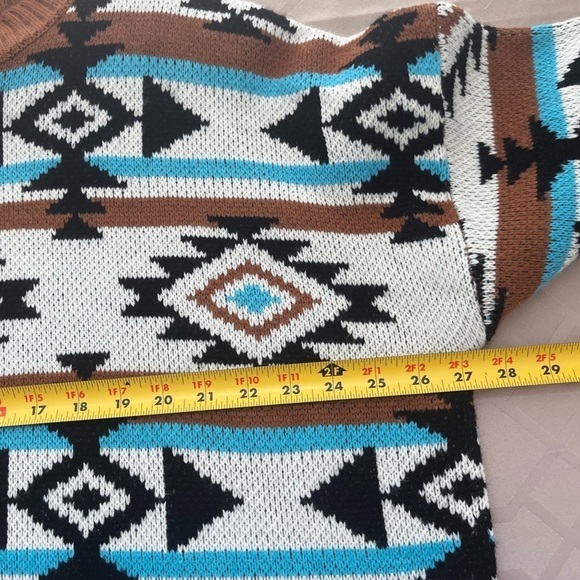 Savanna Jane Tribal Aztec Print Sweater Size 2X - Picture 5 of 6